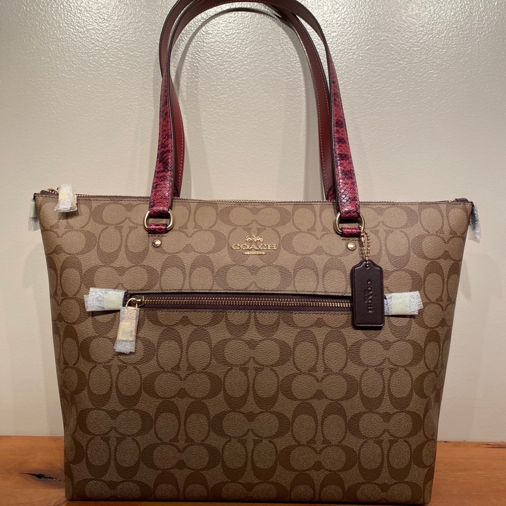 —SOLD—COACH Gallery Tote In Signature Canvas